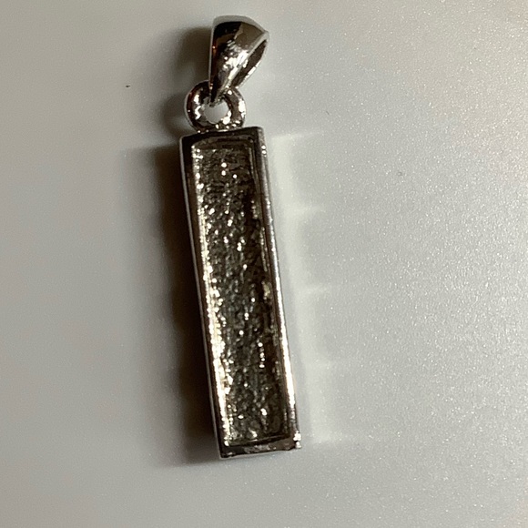 Silver Tone Vertical Bar Pendant - Picture 4 of 4
